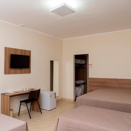 Revitalle Hotel ボトゥポランガ エクステリア 写真
