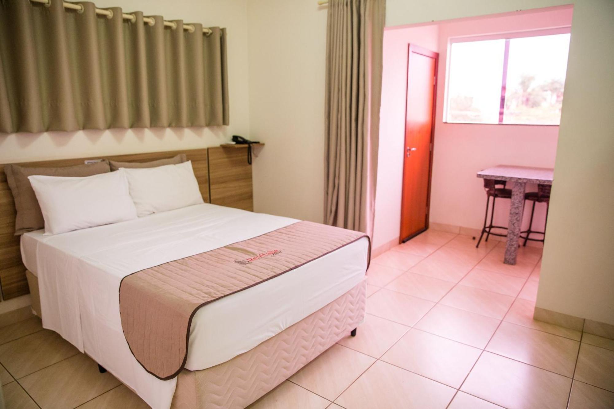 Revitalle Hotel ボトゥポランガ エクステリア 写真