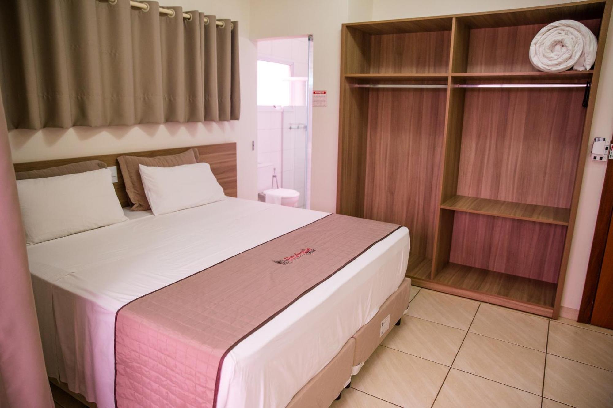 Revitalle Hotel ボトゥポランガ エクステリア 写真