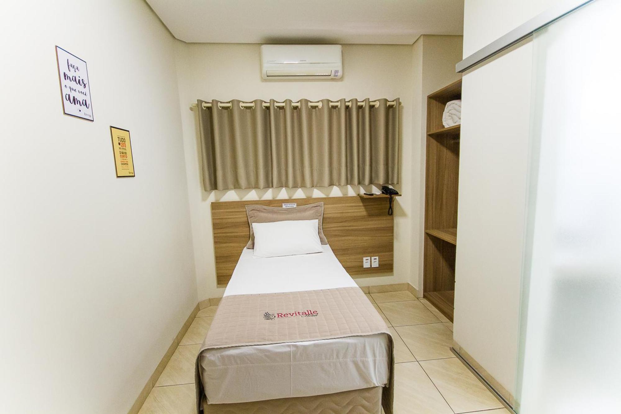 Revitalle Hotel ボトゥポランガ エクステリア 写真