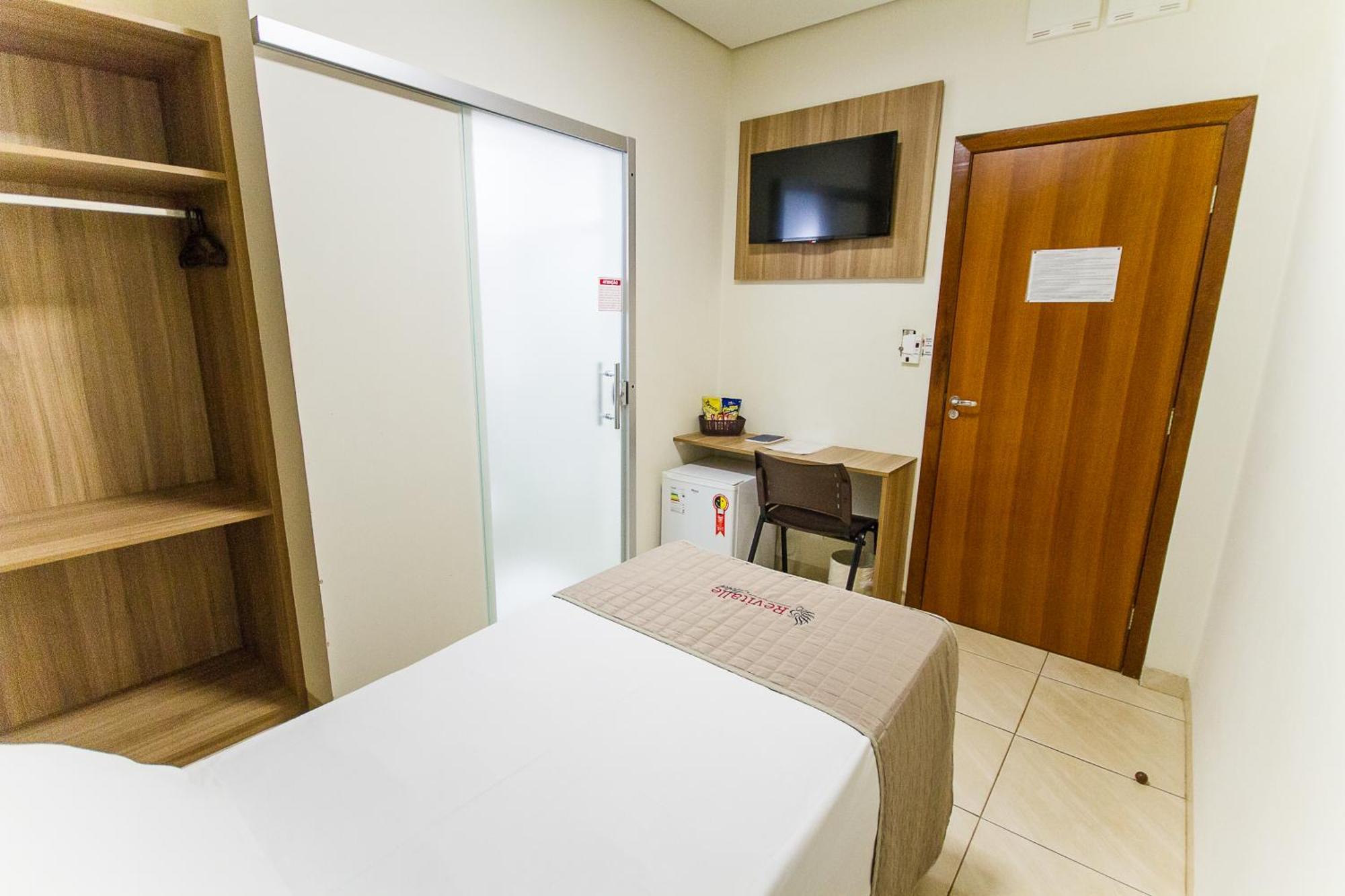Revitalle Hotel ボトゥポランガ エクステリア 写真