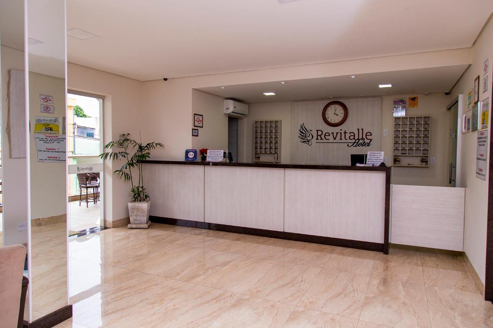 Revitalle Hotel ボトゥポランガ エクステリア 写真